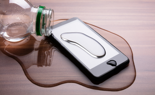 iPhone waterschade reparatie | Mr Again